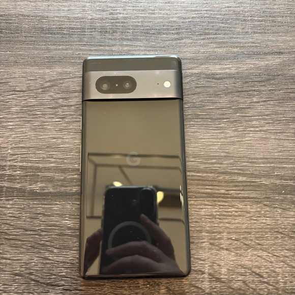 SOLD——Google Pixel 7 128G cell phone - unlocked - Picture 2 of 4